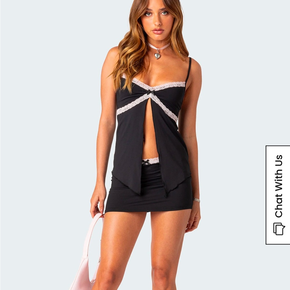 Edikted Sorely Split Front Top